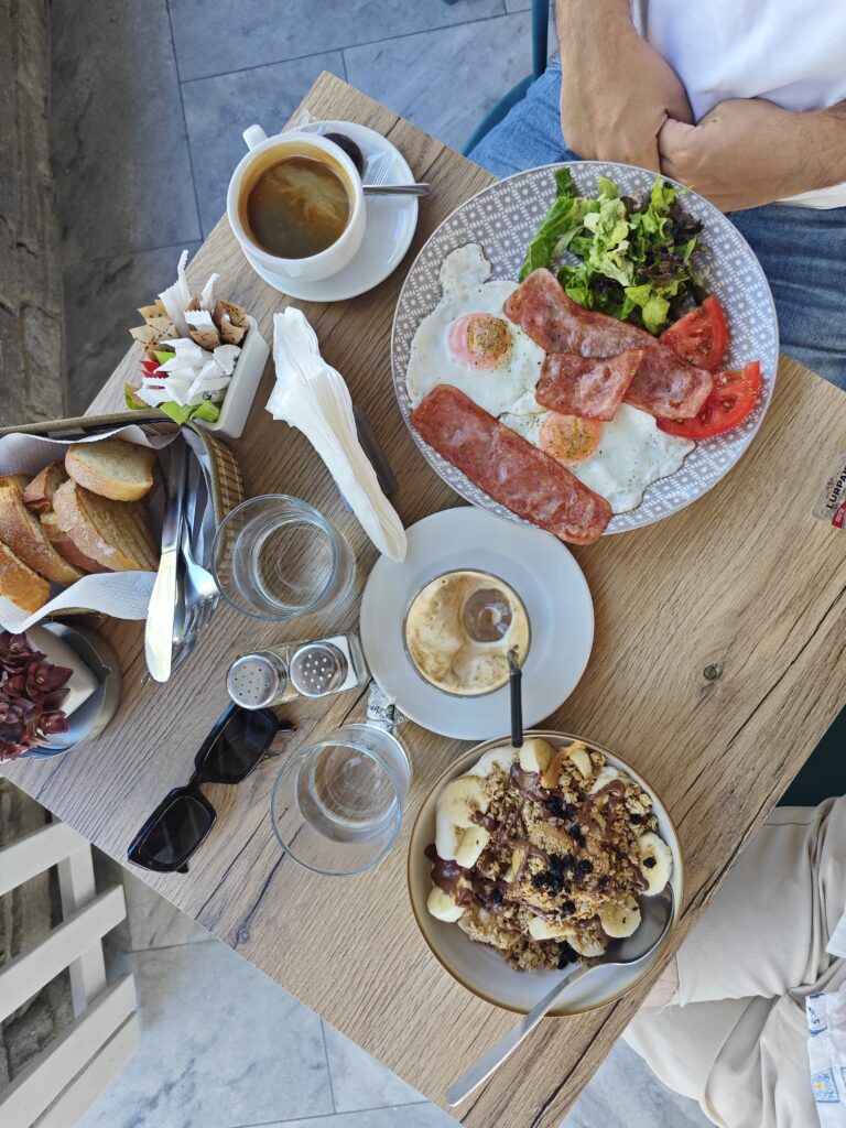 desayuno en parikia