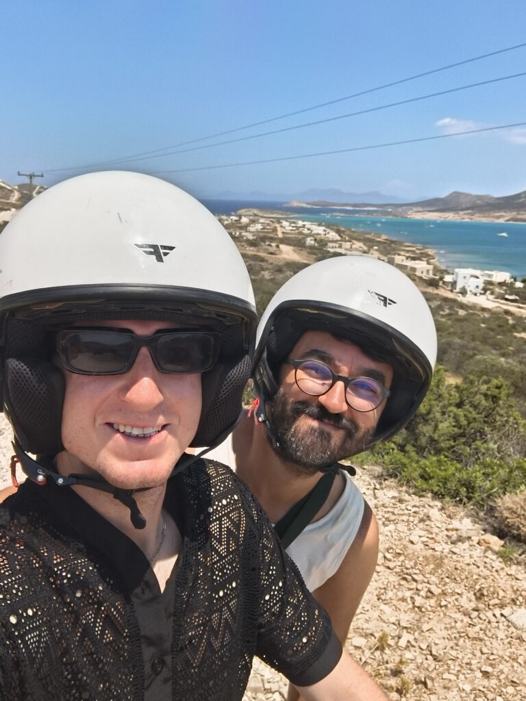 michi y ruben en la moto